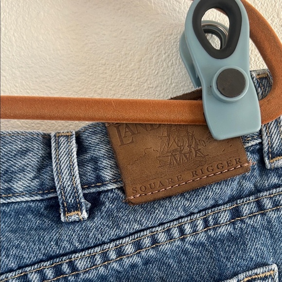 Land’s End 90’s Mom Shorts - Picture 4 of 5